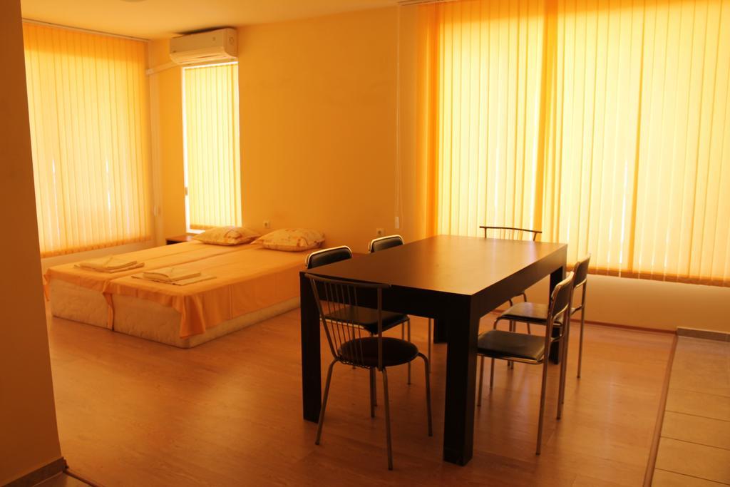 Aqua Blue Apartments Sunny Beach Habitación foto